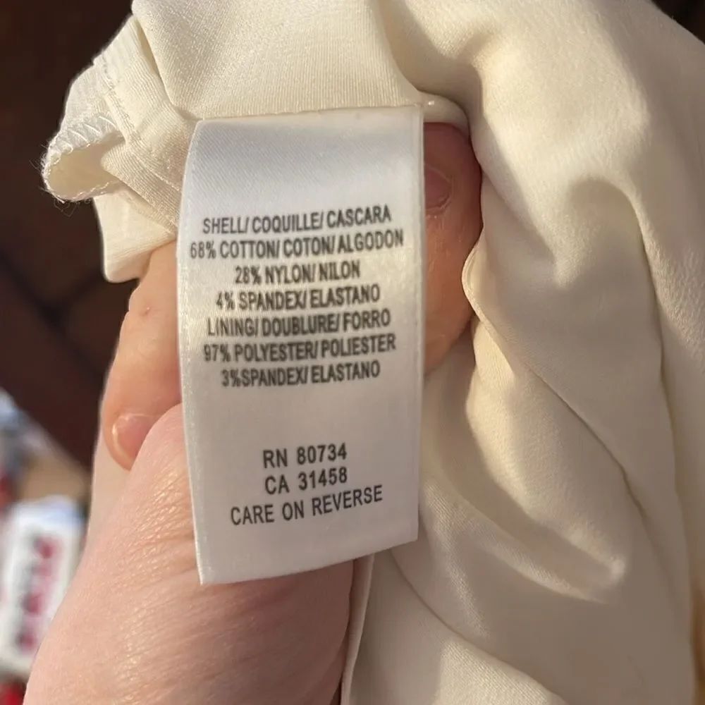 BCBG MaxAzria Dress EUC. Size 4 - Picture 12 of 12